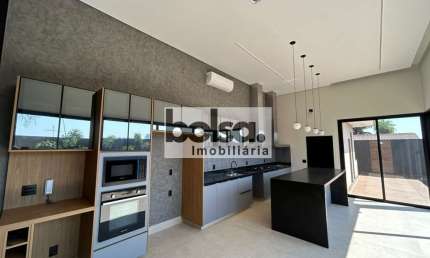 Casa com 4 quartos à venda na Vila Serrão, Bauru 