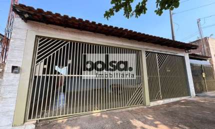 Casa com 3 quartos à venda na Vila Souto, Bauru 