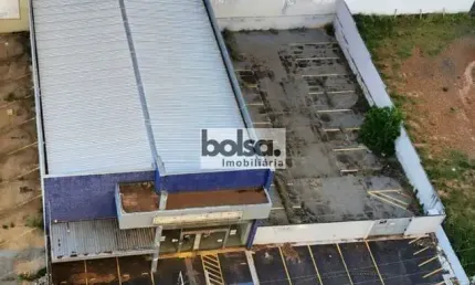 Prédio à venda no Jardim Infante Dom Henrique, Bauru 