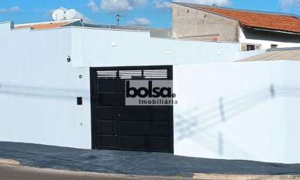 Casa para venda com 2 quartos | Parque São João | Próximo Rua Bernardino de Campos |  Bauru - SP