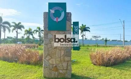 Terreno plano próximo a portaria no condominio tamboré ! !