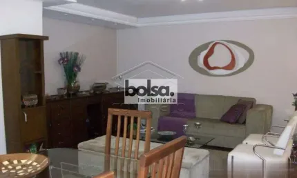 Oportunidade Imperdível! Sobrado completo e sofisticado para venda ou aluguel em localização privilegiada!