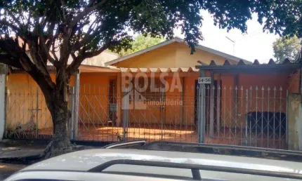 Casa com 6 quartos para alugar no Jardim Santana, Bauru 