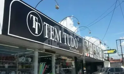 AVENIDA GETULIO VARGAS EM FRENTE SUP. CONFIANÇA MAX ! ! ! MELHOR LOCALIZAÇÃO DE BAURU