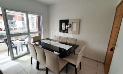 Lindo apartamento mobiliado com varanda gourmet , completíssimo em armários, ar condicionado , muito