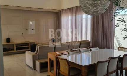 Casa com 4 quartos para alugar no Residencial Lago Sul, Bauru 