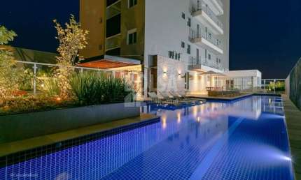 Lindo apartamento com varanda gourmet , completíssimo em armários, ar condicionado , muito bem local