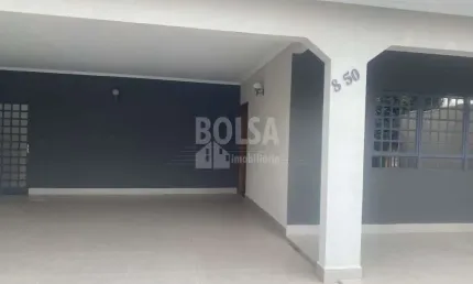 Excelente  residencia ampla, com total segurança , localização excelente
