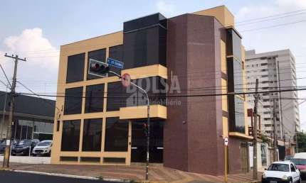 PRÉDIO COMERCIAL NA DUQUE DE CAXIAS COM 4 PAVIMENTOS ! !