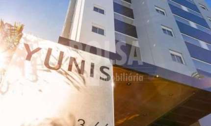 Lindo apartamento com varanda gourmet , completíssimo em armários, ar condicionado , muito bem local