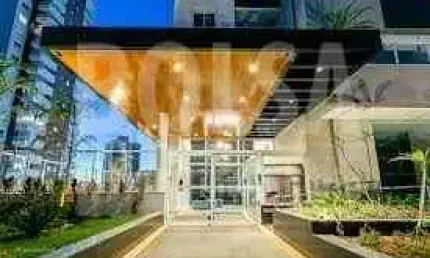 Lindo apartamento com varanda gourmet ,  completíssimo em armários, ar condicionado , muito bem loca