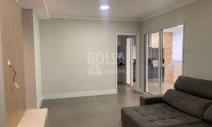 Apartamento amplo com excelente localização, varanda gourmet,