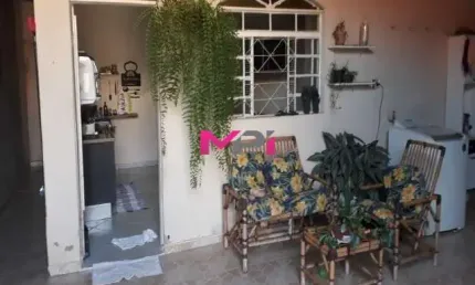 CASA A VENDA NO BAIRRO ENGORDADOURO - JUNDIAÍ/SP. 280 METROS DE ÁREA CONSTRUIDA E 630 METROS DE TERRENO.