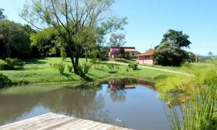 EXCELENTE TERRENO NO CONDOMÍNIO QUINTA DO PINHAL - CABREÚVA.