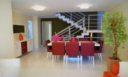 Casa a venda no bairro retiro -  jundiaí/sp.  400 metros -  04 quartos - área de lazer com churrasqueira - 06 vagas.