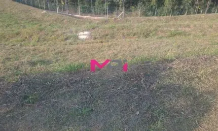 Terreno a venda com 830 m ² no condomínio terras da alvorada - medeiros - jundiaí/sp.
