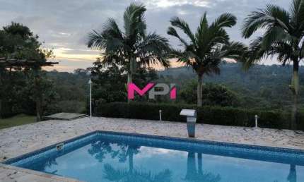 CASA A VENDA NO CONDOMÍNIO BOTHANICA JARINU - 490 METROS.