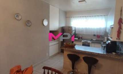 CASA 3 QUARTOS A VENDA NO BAIRRO VIANELO- JUNDIAI - SP