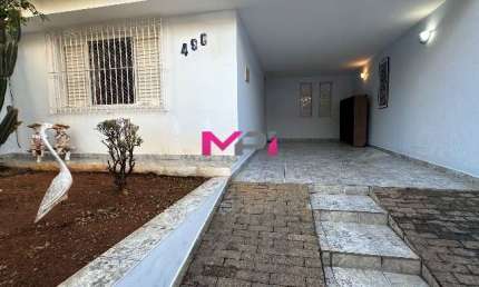 CASA A VENDA COM EDÍCULA NO BAIRRO JARDIM PACAEMBU - JUNDIAÍ/SP.