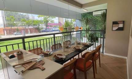 APARTAMENTO COM 2 VARANDAS, LAZER COMPLETO E VAGA NA REGIAO DA GIOVANNI