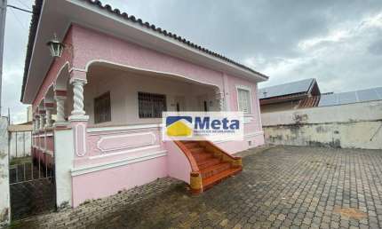 Casa com 3 dormitórios para alugar, 150 m² por R$ 3.000,00/mês - Centro - Taubaté/SP