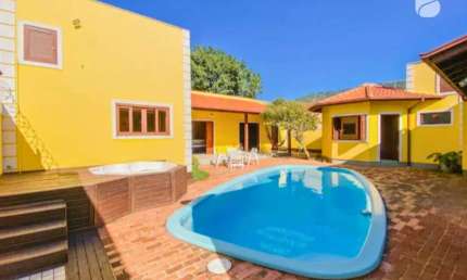 Casa com 7 quartos à venda na Gregório Monteiro, 44, Fazenda da Armação, Governador Celso Ramos por R$ 2.650.000