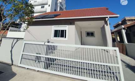 Casa com 4 quartos à venda na Rua Das Alamandas, 296, Praia de Palmas, Governador Celso Ramos por R$ 2.100.000