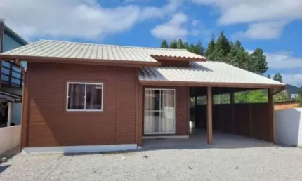 Casa com 2 quartos à venda na Dona Francisca, 227, Areias de Baixo, Governador Celso Ramos por R$ 477.000