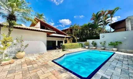 Casa com 4 quartos à venda, 254 m² por R$ 1.799.000 - Nova Higienópolis - Jandira/SP