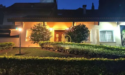 Casa à venda, 422 m² por R$ 3.800.000,00 - Vila de São Fernando - Cotia/SP