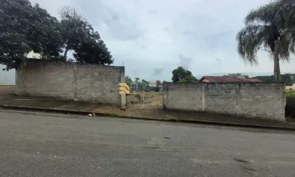 Terreno plano com 1.000m² todo murado no bairro Chacaras Pousada do Vale