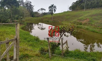 Sítio à venda, 350000 m² por R$ 2.200.000,00 - Centro - Imaruí/SC