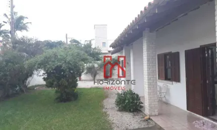 Casa com 3 dormitórios à venda, 130 m² por R$ 689.000,00 - Ingleses do Rio Vermelho - Florianópolis/SC