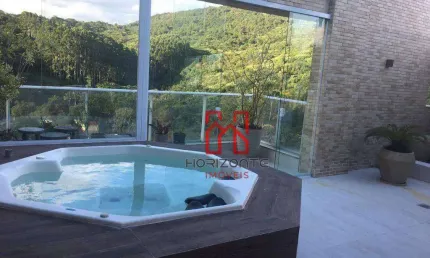 Cobertura com 2 dormitórios à venda, 156 m² por R$ 2.650.000,00 - Itacorubi - Florianópolis/SC