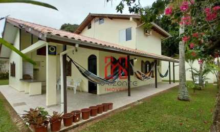 Casa com 6 dormitórios para alugar, 200 m² por R$ 7.700,00/ano - Ingleses - Florianópolis/SC