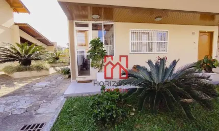 Apartamento com 2 dormitórios à venda, 77 m² por R$ 790.000,00 - Santinho - Florianópolis/SC