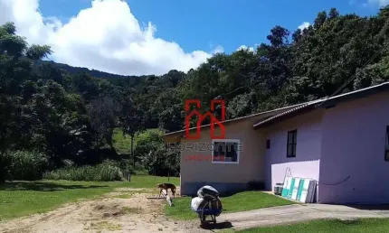 Chácara com 4 dormitórios à venda, 40000 m² por R$ 3.710.000 - Vargem Grande - Florianópolis/SC