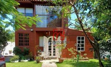 Casa com 2 dormitórios à venda, 180 m² por R$ 455.000,00 - São João do Rio Vermelho - Florianópolis/SC