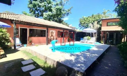 Casa com 4 dormitórios à venda, 143 m² por R$ 827.000,00 - São João do Rio Vermelho - Florianópolis/SC