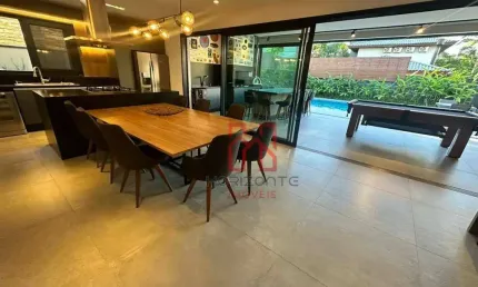 Casa com 4 dormitórios à venda, 350 m² por R$ 9.500.000,00 - Jurerê Internacional - Florianópolis/SC