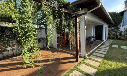 Casa com 4 dormitórios à venda, 260 m² por R$ 1.200.000,00 - São João do Rio Vermelho - Florianópolis/SC