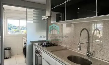 Apartamento à Venda na Praia Comprida, São José – 3 Quartos, 91m²