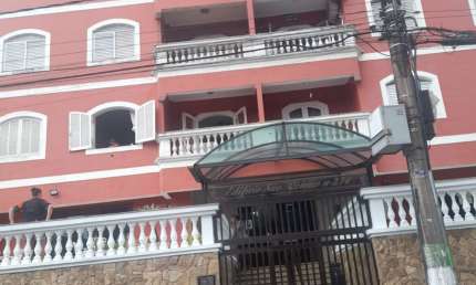 Vendo Apto. 02 Dor. Vila Tupi - 200 metros da Praia
