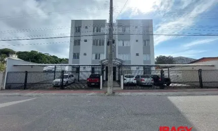 Excelente Apartamento 2 dormitório(s) em Serraria - São José