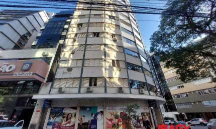 Excelente Apartamento 3 dormitório(s) em Centro - Florianópolis