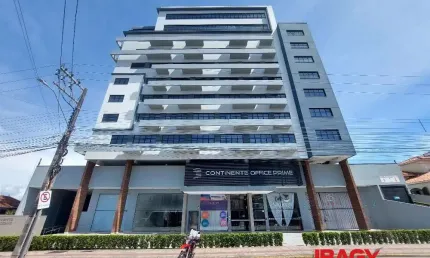 Ponto comercial para alugar na Rua Campolino Alves, 359, Capoeiras, Florianópolis