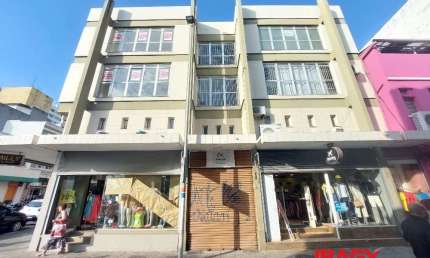 Oportunidade! Salas/Conjuntos em Centro - Florianópolis