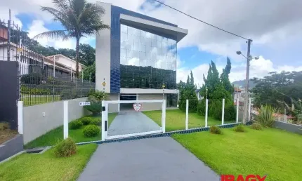 Oportunidade! Salas/Conjuntos em João Paulo - Florianópolis