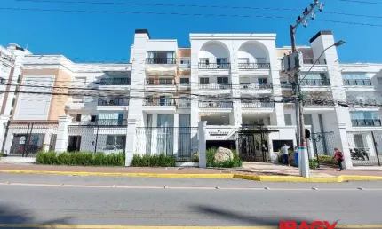 Excelente Apartamento 3 dormitório(s) em Abraão - Florianópolis