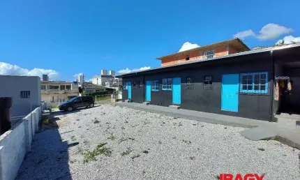 Excelente Kitnet 1 dormitório(s) em Serraria - São José